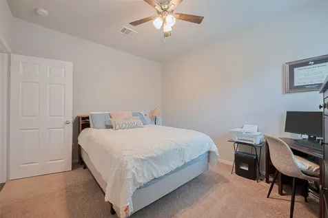 1214 Red Hills Drive Rosharon TX 77583