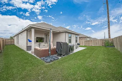 1214 Red Hills Drive Rosharon TX 77583