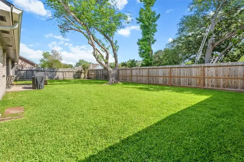 15807 Castorglen Drive Houston TX 77598