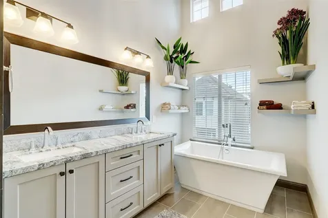 10905 Upland Retreat Houston TX 77043