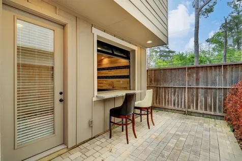 10905 Upland Retreat Houston TX 77043