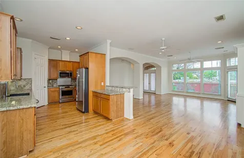 501 Leverkuhn Street Houston TX 77007