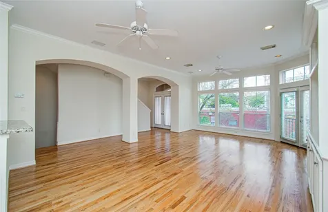 501 Leverkuhn Street Houston TX 77007
