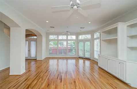 501 Leverkuhn Street Houston TX 77007