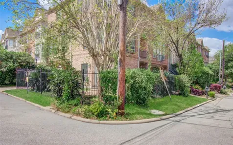 501 Leverkuhn Street Houston TX 77007