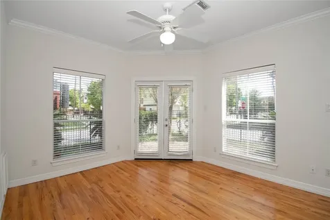 501 Leverkuhn Street Houston TX 77007