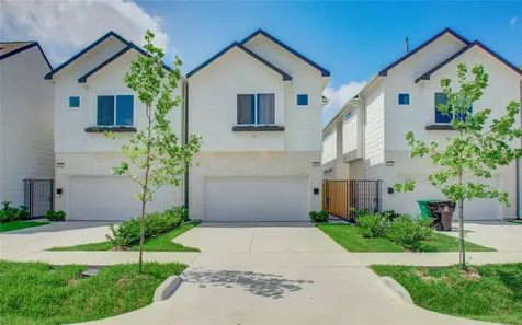 4914 Noble Street Houston TX 77020