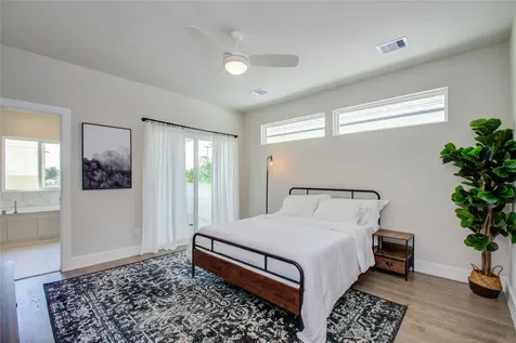 4914 Noble Street Houston TX 77020