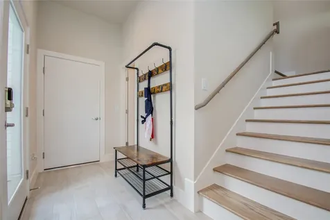 4914 Noble Street Houston TX 77020