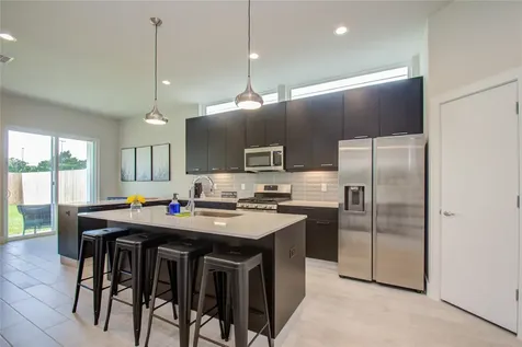 4914 Noble Street Houston TX 77020