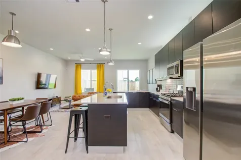 4914 Noble Street Houston TX 77020