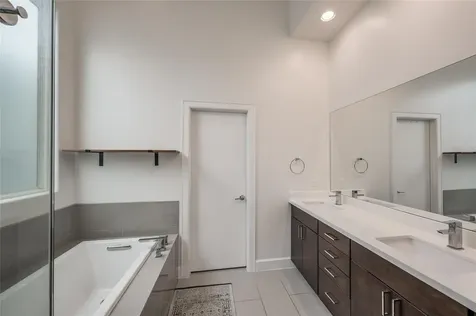 1907 Houston Avenue Houston TX 77007