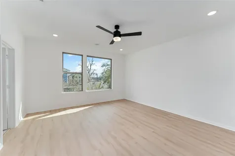 3510 Delhi Street Houston TX 77022