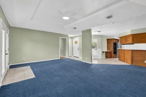 925 S 6th Street La Porte TX 77571
