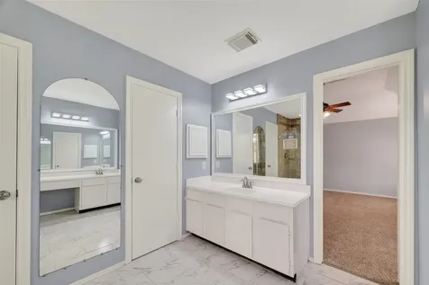 3608 Lochmoor Lane Pearland TX 77581