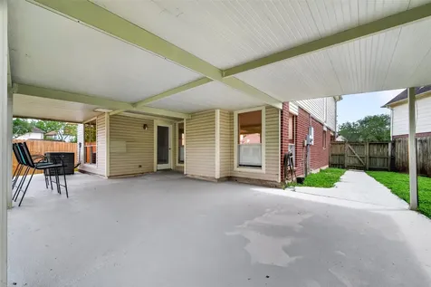 3608 Lochmoor Lane Pearland TX 77581