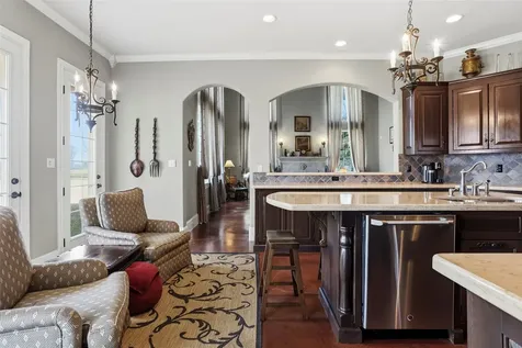 414 Lakeland Circle Rosharon TX 77583