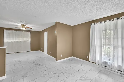 12223 Woodcliff Drive Houston TX 77013