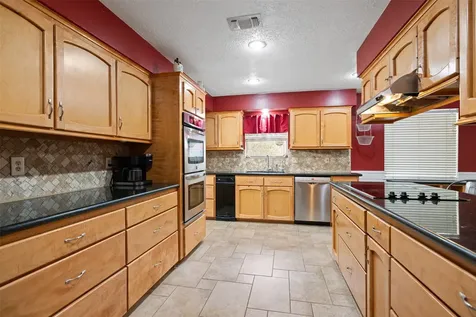 6702 Seinfeld Court Houston TX 77069