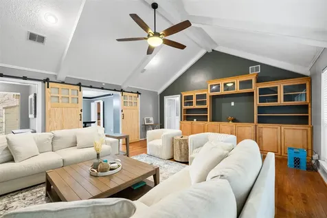 6702 Seinfeld Court Houston TX 77069