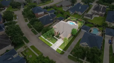 2008 Anchor Bay Court Pearland TX 77584