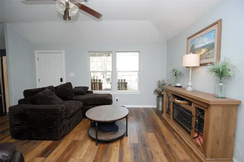 10820 Royal Magnolia Drive Conroe TX 77303