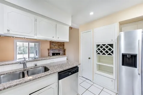 5711 Weeping Willow Road Houston TX 77092