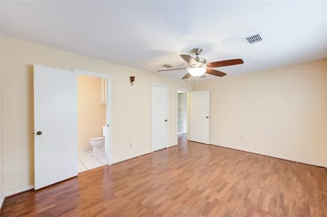 5711 Weeping Willow Road Houston TX 77092