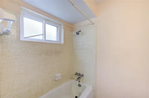 5711 Weeping Willow Road Houston TX 77092