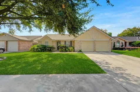 5711 Weeping Willow Road Houston TX 77092