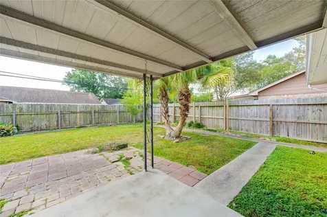 5711 Weeping Willow Road Houston TX 77092