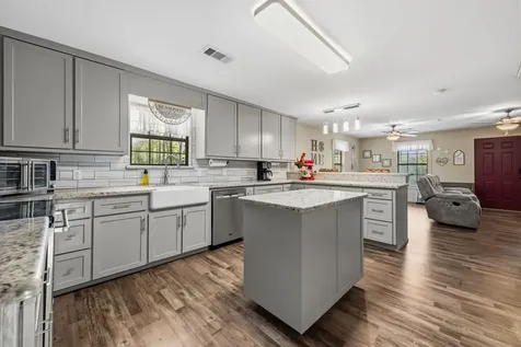 180 Heron Lane Coldspring TX 77331