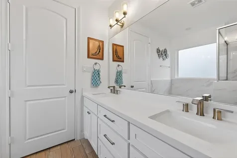 9711 Neon Moon Drive Needville TX 77461