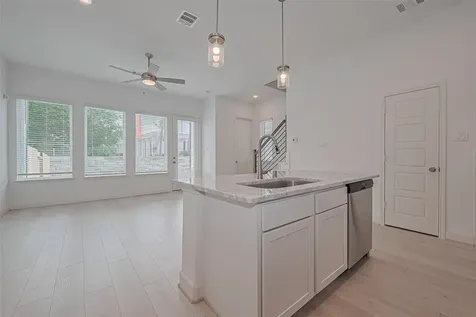 8913 Grovner Place Houston TX 77055