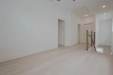 8913 Grovner Place Houston TX 77055
