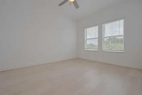8913 Grovner Place Houston TX 77055