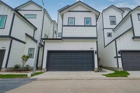 8913 Grovner Place Houston TX 77055