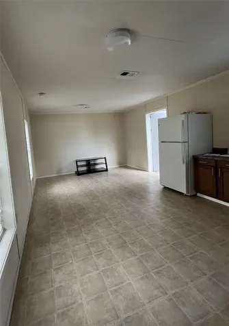108C S 7th Street S C Highlands TX 77562