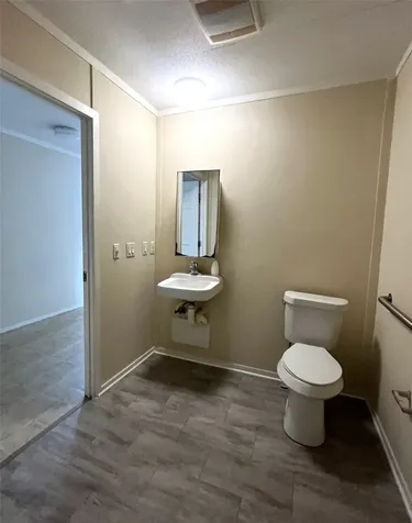108C S 7th Street S C Highlands TX 77562