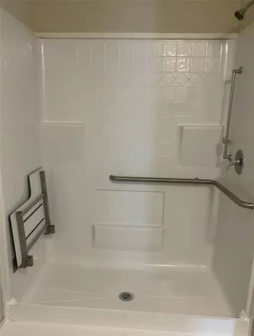 108C S 7th Street S C Highlands TX 77562