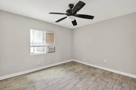 6832 Avenue I South Houston TX 77011
