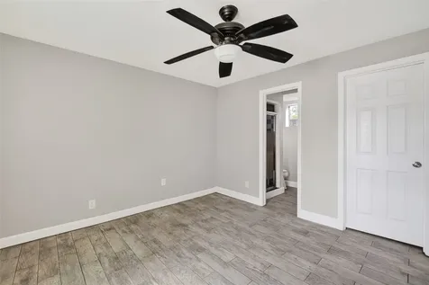 6832 Avenue I South Houston TX 77011