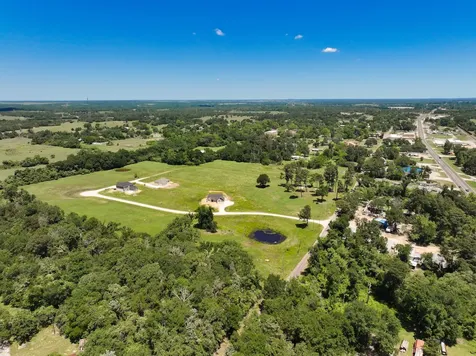 555 Pineview Circle Jewett TX 75846
