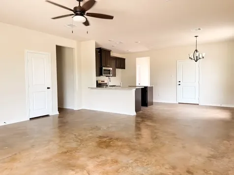 555 Pineview Circle Jewett TX 75846