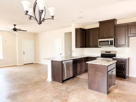 555 Pineview Circle Jewett TX 75846