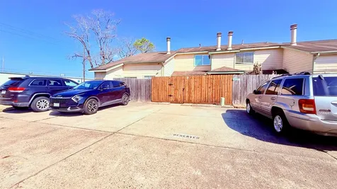 1927 Country Village Boulevard B Humble TX 77338