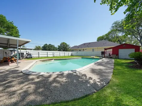 2503 Pansy Street Pasadena TX 77503