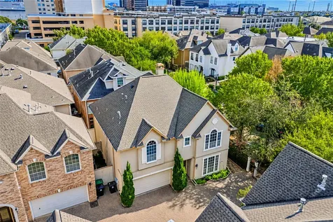 5318 Fayette Street Houston TX 77056