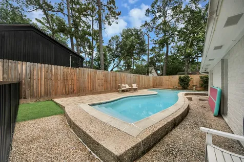 10115 Holly Springs Drive Houston TX 77042