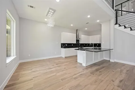 4923 Golden Forest Drive Houston TX 77091